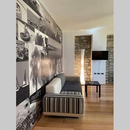 איזולה Stylish One Bedroom Apartment Near The Riva מראה חיצוני תמונה